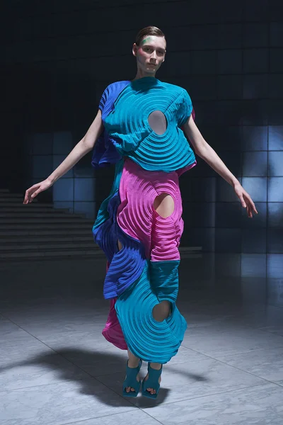 Look 32